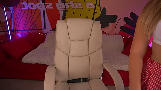 LiaBrazzerr online show from 17, 9, 2025
