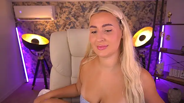 LiaBrazzerr online show from 22, 7, 2026