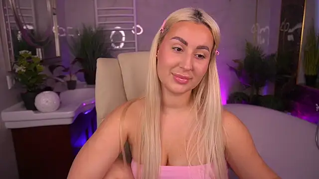 Snapshot of LiaBrazzerr chatting on 15, 5, 2026 LiaBrazzerr online show from 15, 5, 2026