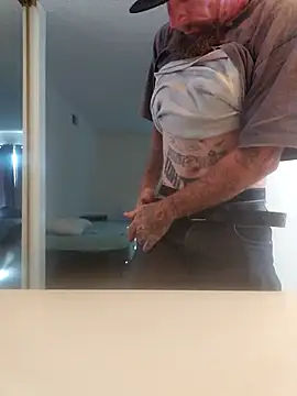 Crackkers online show from 22, 2, 2025