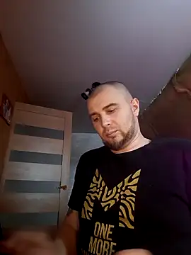 Foxyshaved online show from 3, 3, 2025