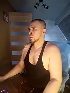 Foxyshaved online show from 7, 4, 2026