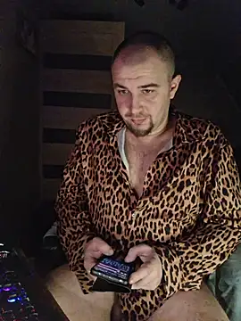 Foxyshaved online show from 2, 3, 2026