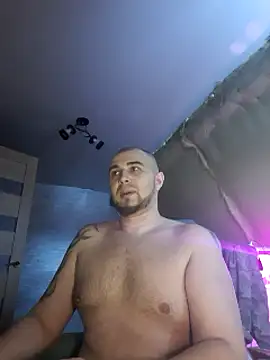 Foxyshaved online show from 2, 3, 2025
