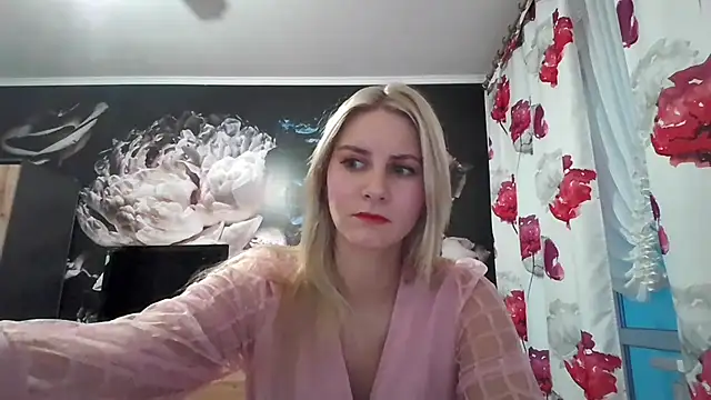 Snapshot of DagmarieFlirt chatting on 12, 10, 2025 DagmarieFlirt online show from 12, 10, 2025