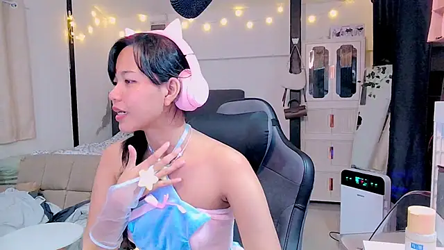 Kana G online show from 14, 2, 2025