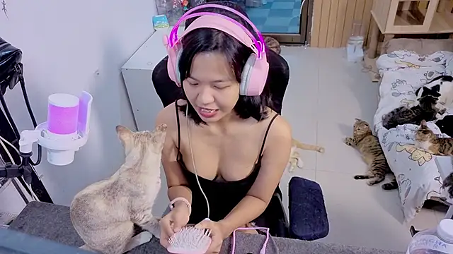 Kana G online show from 8, 11, 2025