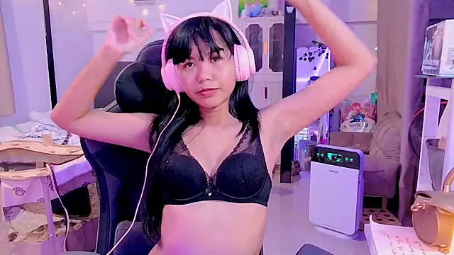 Kana G online show from 5, 3, 2025