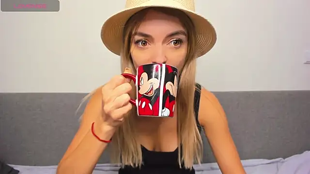  ellen meow  online show from 23, 2, 2025