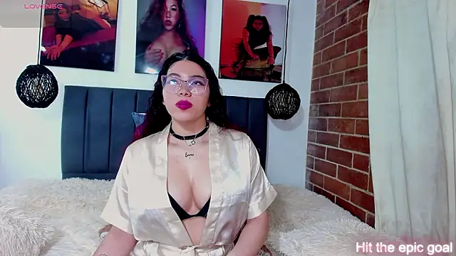 kyliejenner hot online show from 10, 2, 2026