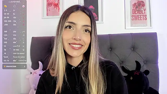 Snapshot of IsadoraGalle_ chatting on 25, 4, 2026 IsadoraGalle online show from 25, 4, 2026