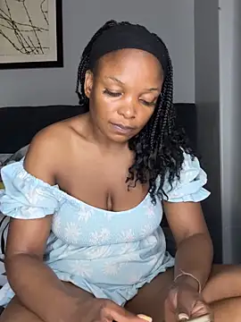 slimcateee online show from 2, 10, 2025