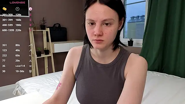 MaryCoopeer online show from 4, 11, 2025