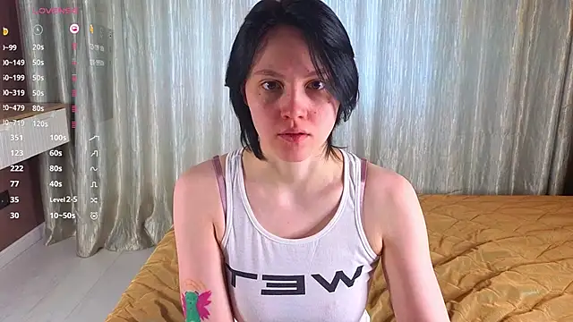 MaryCoopeer online show from 17, 10, 2025