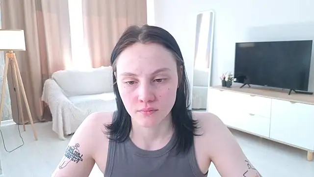 Snapshot of MaryCoopeer chatting on 7, 5, 2026 MaryCoopeer online show from 7, 5, 2026