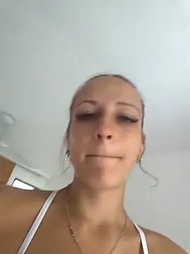 emma4xxx online show from 11, 4, 2026