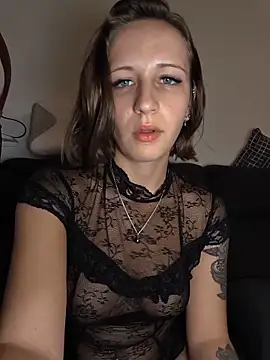 Snapshot of emma4xxx chatting on 3, 6, 2026 emma4xxx online show from 3, 6, 2026