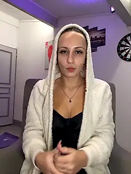 emma4xxx online show from 18, 11, 2025