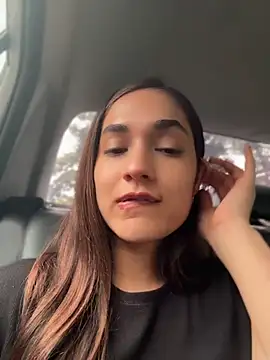 Snapshot of CuteeRose chatting on 25, 5, 2026 CuteeRose online show from 25, 5, 2026