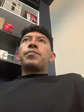 Snapshot of Chocolatito26 chatting on 19, 2, 2025 Chocolatito26 online show from 19, 2, 2025