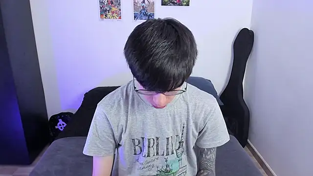 Aventure Twinks online show from 3, 10, 2025