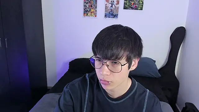 Aventure Twinks online show from 26, 10, 2025