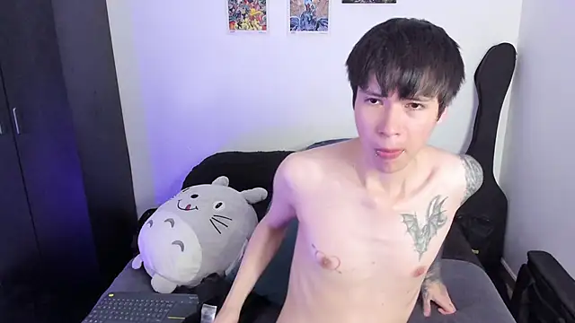 Aventure Twinks online show from 7, 10, 2025