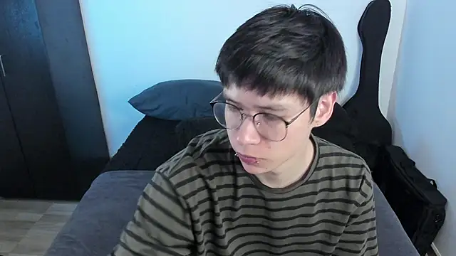 Aventure Twinks online show from 10, 1, 2026