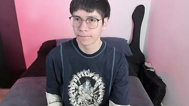 Aventure Twinks online show from 13, 1, 2026