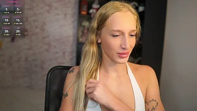 Snapshot of Nicolette__Shea_ chatting on 15, 1, 2026 Nicolette Shea online show from 15, 1, 2026