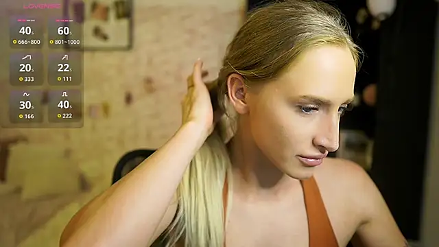 Snapshot of Nicolette__Shea_ chatting on 24, 10, 2025 Nicolette Shea online show from 24, 10, 2025