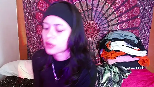 AbbySccott online show from 10, 4, 2026