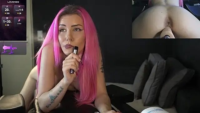 ClaraStylezZ online show from 22, 3, 2025