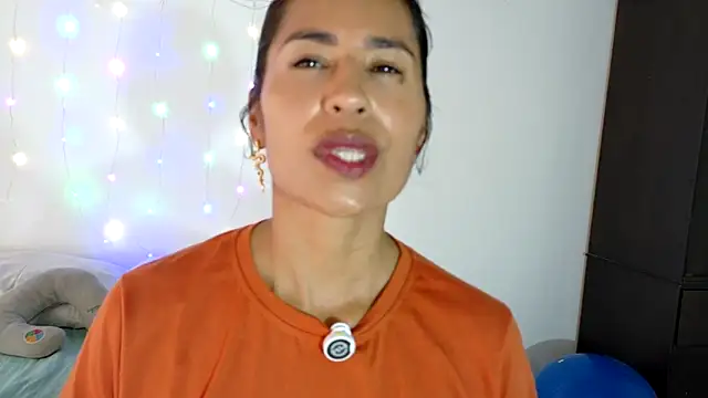 fantasty nylon online show from 31, 1, 2026