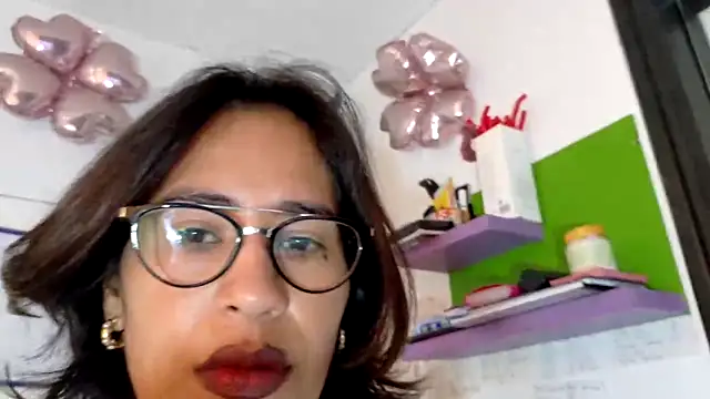 fantasty nylon online show from 17, 11, 2025