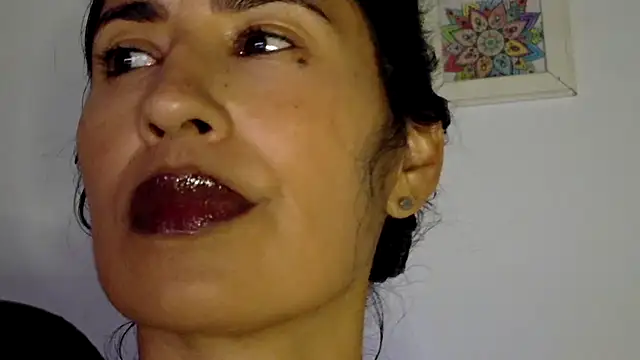 Snapshot of fantasty_nylon chatting on 15, 5, 2026 fantasty nylon online show from 15, 5, 2026