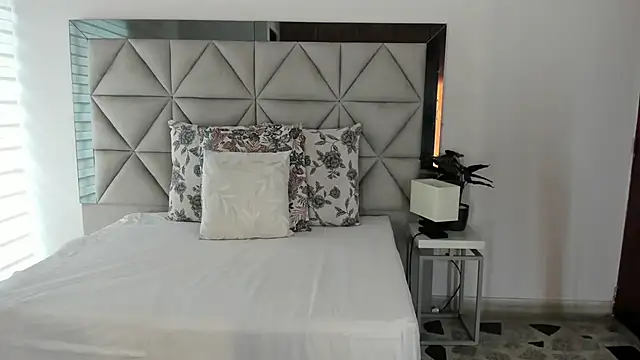 nina pons online show from 17, 10, 2025