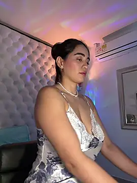 ZarahEvans online show from 6, 12, 2024