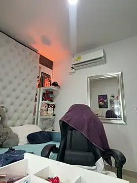 ZarahEvans online show from 9, 2, 2026