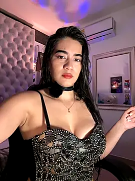 Snapshot of ZarahEvans chatting on 1, 11, 2025 ZarahEvans online show from 1, 11, 2025