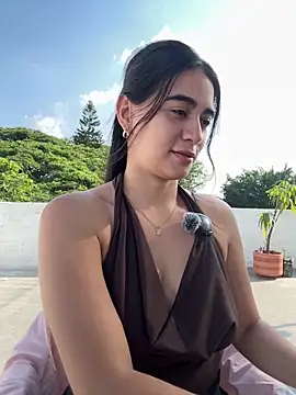 Snapshot of ZarahEvans chatting on 7, 11, 2025 ZarahEvans online show from 7, 11, 2025