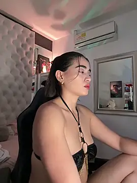 Snapshot of ZarahEvans chatting on 22, 11, 2025 ZarahEvans online show from 22, 11, 2025