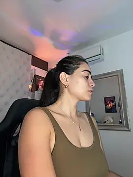 Snapshot of ZarahEvans chatting on 16, 10, 2025 ZarahEvans online show from 16, 10, 2025