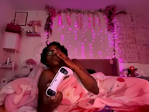 VixenCapri online show from 29, 10, 2025