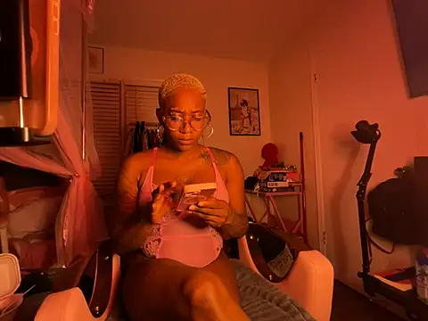 VixenCapri online show from 27, 5, 2026