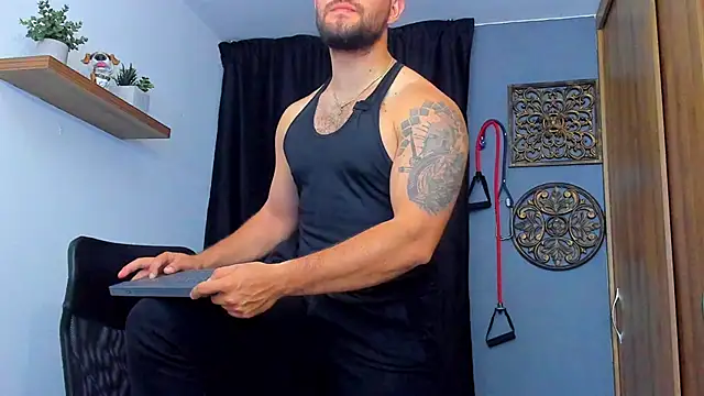 Snapshot of AndrewDiaz chatting on 13, 3, 2026 AndrewDiaz online show from 13, 3, 2026