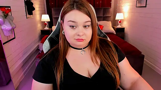 Snapshot of KimberlyMaran chatting on 19, 2, 2025 KimberlyMaran online show from 19, 2, 2025