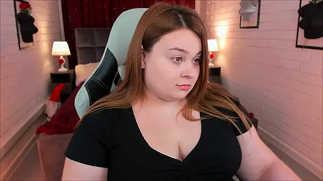 Snapshot of KimberlyMaran chatting on 18, 2, 2025 KimberlyMaran online show from 18, 2, 2025