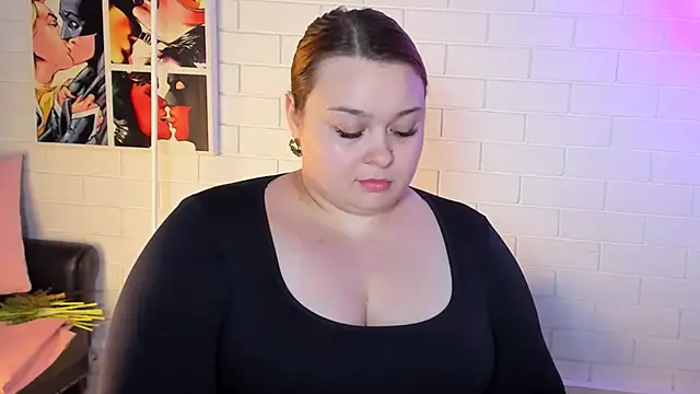 Snapshot of KimberlyMaran chatting on 1, 6, 2026 KimberlyMaran online show from 1, 6, 2026