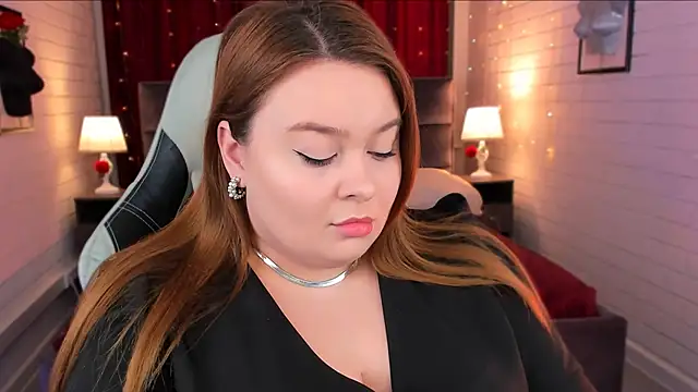 Snapshot of KimberlyMaran chatting on 28, 2, 2025 KimberlyMaran online show from 28, 2, 2025